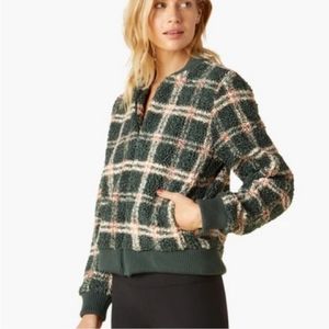 NWT Beyond yoga Off The Grid Bomber Jacket